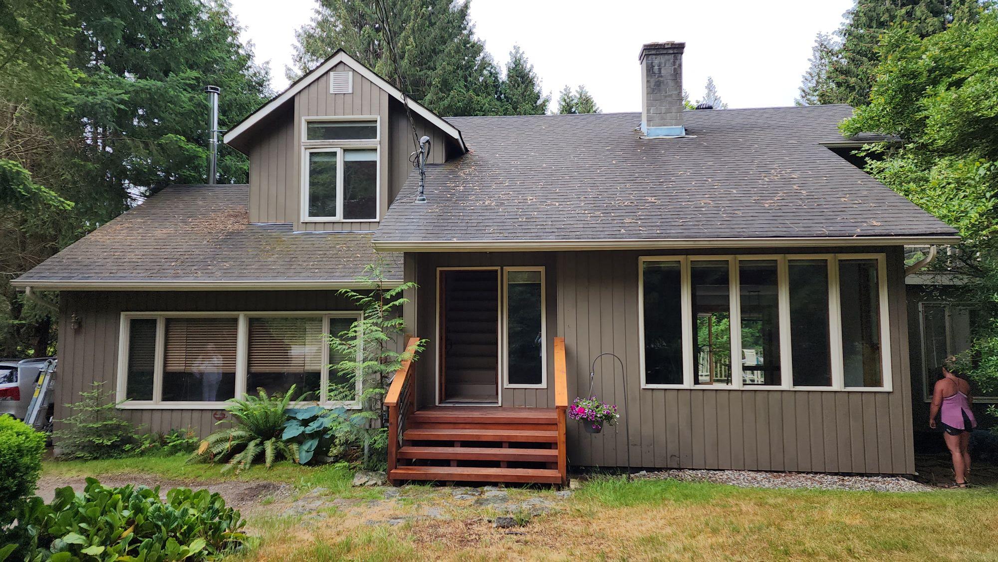 A single family home having a pre-listing inspection